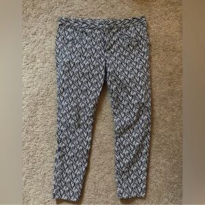 GAP Ultra Skinny Ankle Pants 10 Navy White Chevron Print Stretch